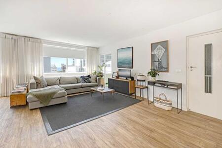 2 Bedroom Apartment in Sea Point