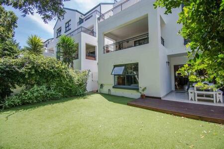 3 Bedroom Apartment in De Velde