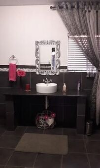 1 Bedroom Apartment in Kuruman