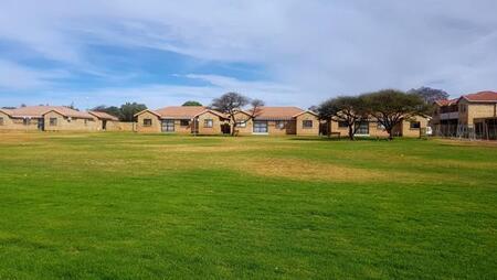 3 Bedroom Townhouse in Hadison Park