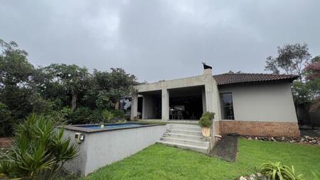2 Bedroom House in Sonheuwel