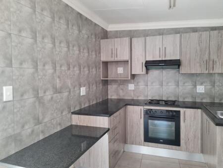 1 Bedroom Flat in Lydenburg