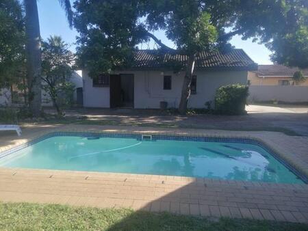 Bachelor apartment in Birdswood