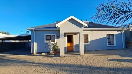 3 Bedroom house to rent in West Bank, Oudtshoorn