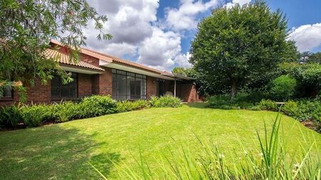 3 Bedroom house to rent in Paulshof, Sandton