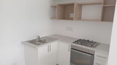 1 Bedroom bachelor flat to rent in Sheffield Beach, Ballito