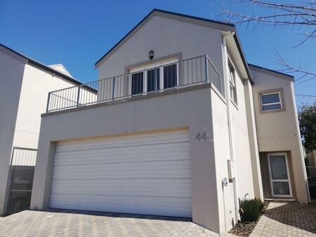 3 Bedroom house to rent in Honeydew Country Estate, Paarl