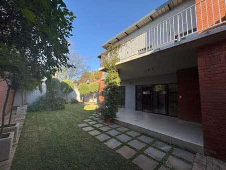 4 Bedroom Townhouse in Waterkloof