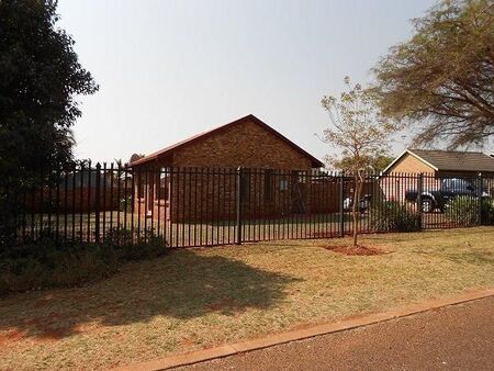 3 Bedroom House in Chantelle