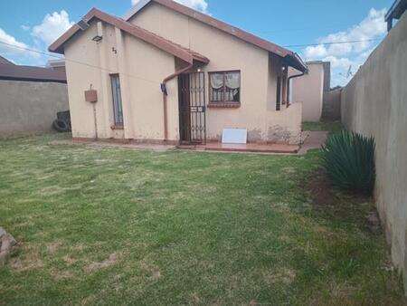 2 Bedroom House in Protea Glen