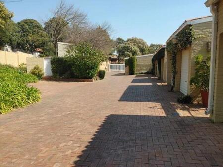 2 Bedroom Townhouse in River Club