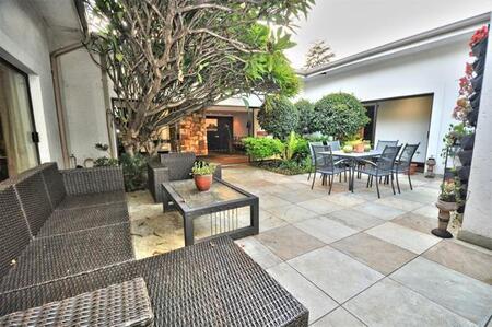 5 Bedroom House in Bryanston