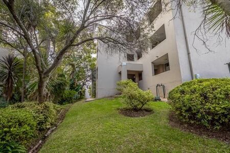 Studio Apartment in Bryanston