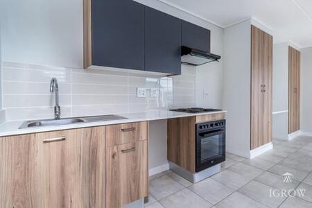 Studio Apartment in Linbro Park