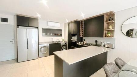 2 Bedroom Apartment in Sandton Central