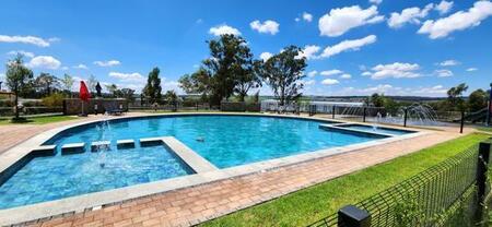 2 Bedroom Apartment in Linbro Park