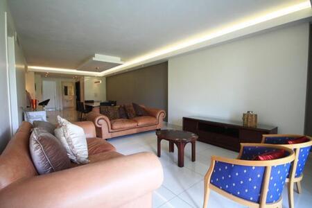 2 Bedroom Apartment in Houghton Estate