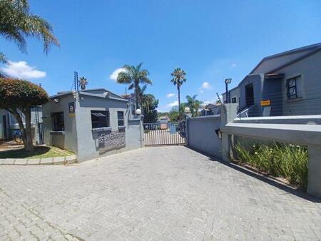 2 Bedroom Apartment in Randpark Ridge