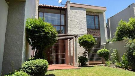 3 Bedroom Townhouse in Morningside