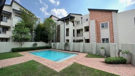 2 Bedroom Apartment in Parktown North