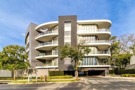 2 Bedroom Apartment in Melrose