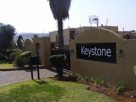 2 Bedroom Townhouse in Glenvista