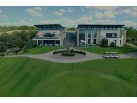 3 Bedroom Simplex in Jackal Creek Golf Estate