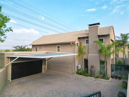 4 Bedroom Cluster in Olivedale