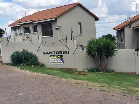 2 Bedroom Townhouse in Winchester Hills