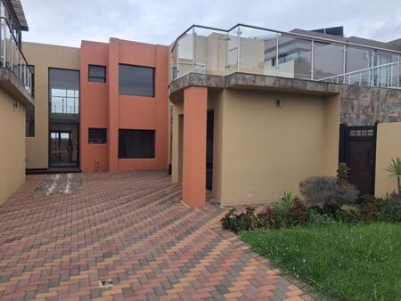 4 Bedroom House in Glen Marais
