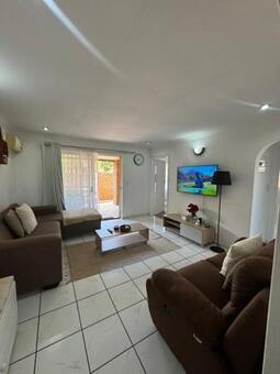 2 Bedroom Townhouse in Pomona