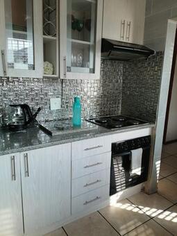 3 Bedroom House in Klippoortje