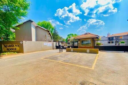 2 Bedroom Townhouse in Brenthurst