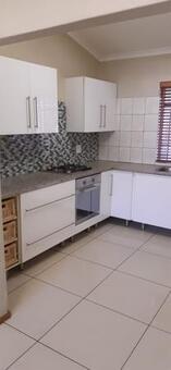 2 Bedroom Townhouse in Jatniel