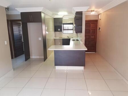 2 Bedroom Townhouse in Ravenswood