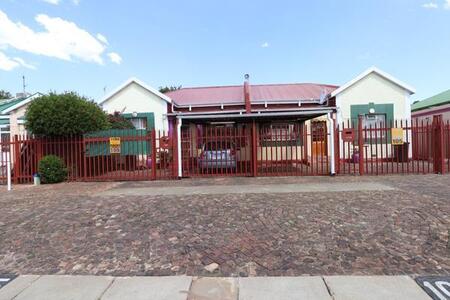 2 Bedroom House in Benoni Cbd