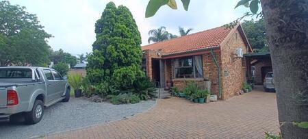 3 Bedroom House in Rooihuiskraal