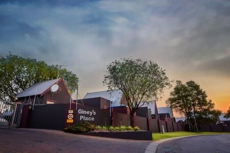 2 Bedroom Simplex in The Reeds