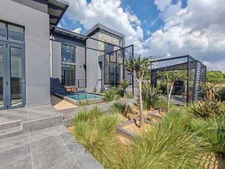 5 Bedroom House in Copperleaf