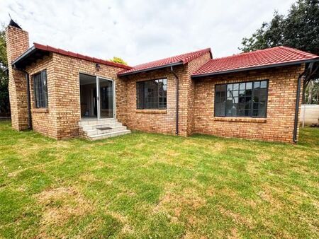 3 Bedroom Townhouse in Wierda Glen