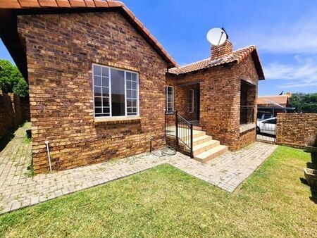 3 Bedroom Townhouse in Amberfield
