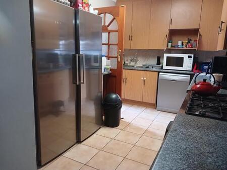 3 Bedroom House in Rooihuiskraal North