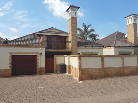3 Bedroom Townhouse in Highveld