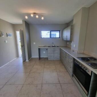 2 Bedroom House in East London Central