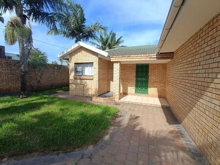 3 Bedroom Townhouse in Vincent