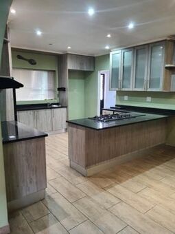 4 Bedroom House in Azalea Park