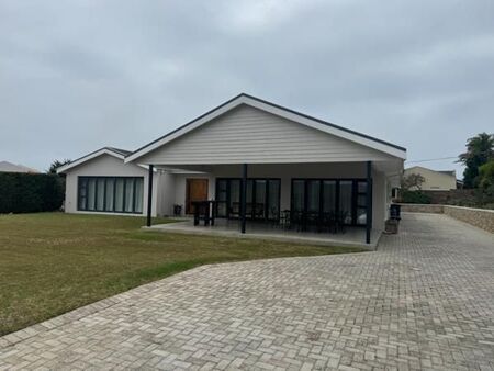 4 Bedroom House in Upper Robberg