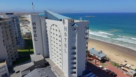 2 Bedroom Apartment in Diaz Beach