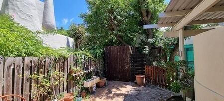 1.5 Bedroom Apartment in Table View