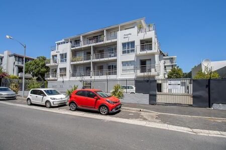 2 Bedroom Apartment in Claremont Upper